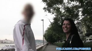 Magyar amatőr zsenge szuka pénzért reszel