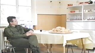 Csőre töltött lövegek - Magyar szinkronos teljes vhs sexfilm