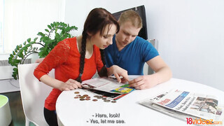 Chelsy Sun a hapekja előtt közösül