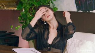 WOWGIRLS - Leona Mia nagyon kiéhezett