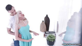X-Sensual - Cornelia Quinn hátsó bejáratba reszelve