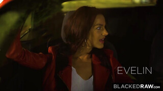 BlackedRaw - Evelin Stone élvezi a gigantikus kukacot