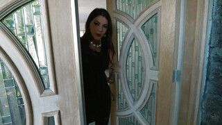 Its POV - Valentina Nappi a szőrös cunis tinédzser