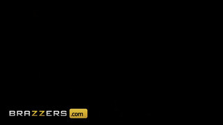 Brazzers - Cherie Deville tini csávóval dug