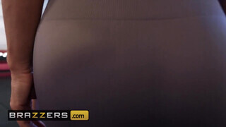Brazzers - Lisa Ann és Nicolette Shea édeshármasban szeretkeznek