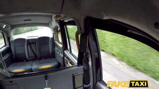 Fake Taxi - Alice Judge ánuszba kefélve a taxiban