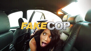 Fake Taxi - Roxy Lace muffját a csoki taxis kúrja