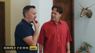 Brazzers - Janice Griffith a szomszéd sráccal kupakol
