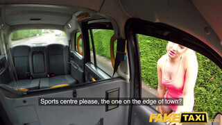 Fake Taxi - Lana Harding a taxissal reszel