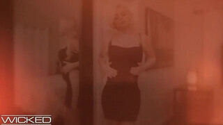Wicked - Katy Jayne a szőrös bulás milf