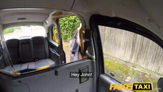 Fake Taxi - Sophia Grace engedi fenékbe is