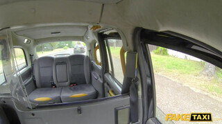 Fake Taxi - Kira Noir a szexy csoki nuni