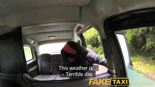FakeTaxi - latina bige hátsó nyílásba dugva