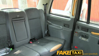 FakeTaxi - tökéletes keblű fiatal szuka
