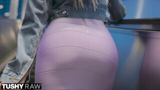 TUSHY RAW - Pristine Edge a szívdöglesztő tini milf