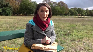 Francia házaspár análba kefélve