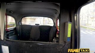 Fake Taxi - 19 éves fiatal szuka szexelni akart