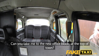 Fake Taxi - Misha Mayfair a szőrös vaginás szöszi