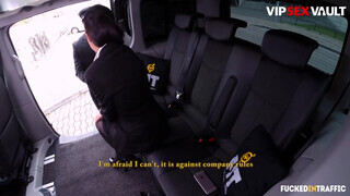 FuckedInTraffic - Jocelyne vonzó cseh nőci és a sofőr