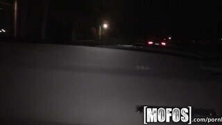 Mofos - Indigo Augustine a méretes mellű tinédzser