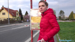 Public Agent - Amatőr csajszi pénzért megdugva