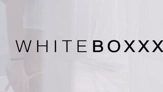 WhiteBoxxx - selymes bőrű csoki maca