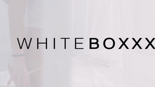 WhiteBoxxx - kicsmellű pipi keményen bekúrva