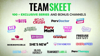Scarlet Skies és Natalia Queen kúrása - TeamSkeet