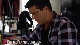 Digital Playground - Amia Maley kerek óriási műmellei