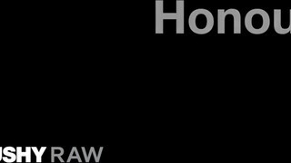 TUSHYRAW - Honour gigászi hátsójába betolják a cerkát