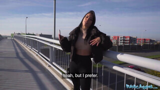Public Agent - Megan Fiore a dögös latina lány
