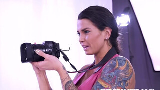 Private com - Chloe Lamour és Eveline Dellai édeshármasban basznak