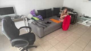 Davcina rendesen orálozza a kukit