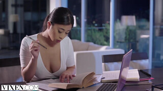 VIXEN - Jade Kush a szexi ázsiai bige
