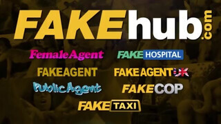 Public Agent - Csoki hajú pici kannás fiatal maca