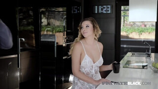 PrivateBlack - Anna Polina a óriási didkós tinédzser csajszi