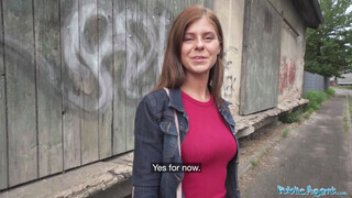 Public Agent - Tiffany Blue a bombázó szép fenekű maca