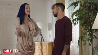 MILFED - Eve Marlowe fiatalabb pacákkal kufircol