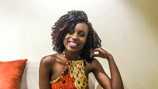 Mosolygós néger csinibaba pov castingon keményen megrakva